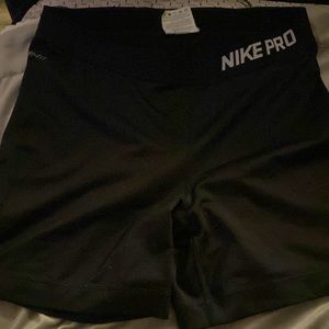 Nike pro shorts in black size L
